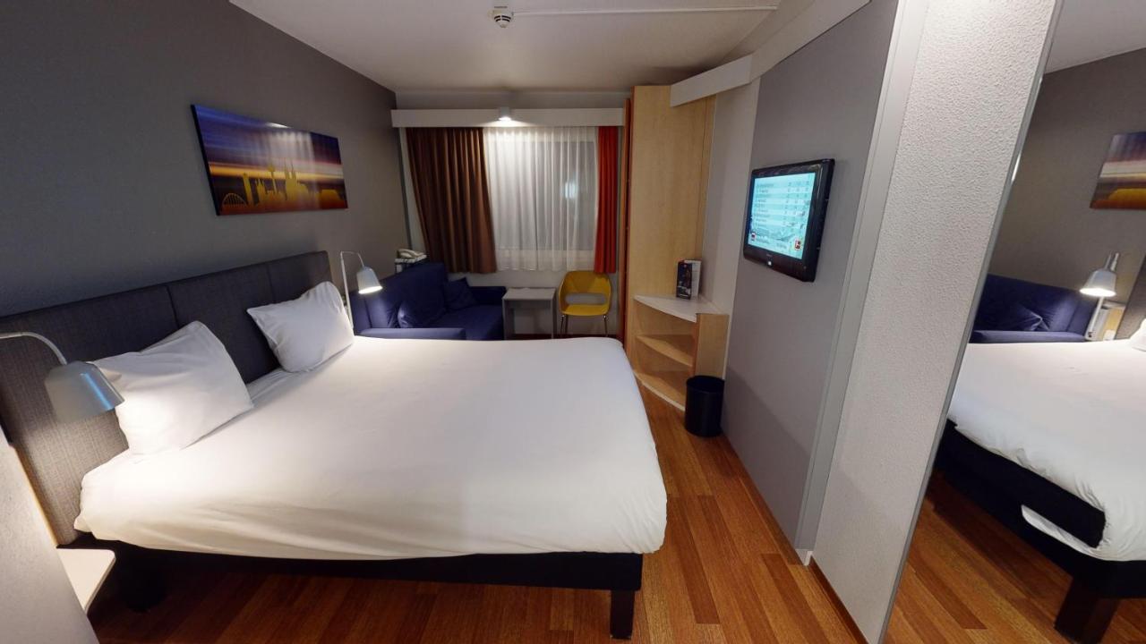 Ibis Hotel Koeln Airport Exteriör bild